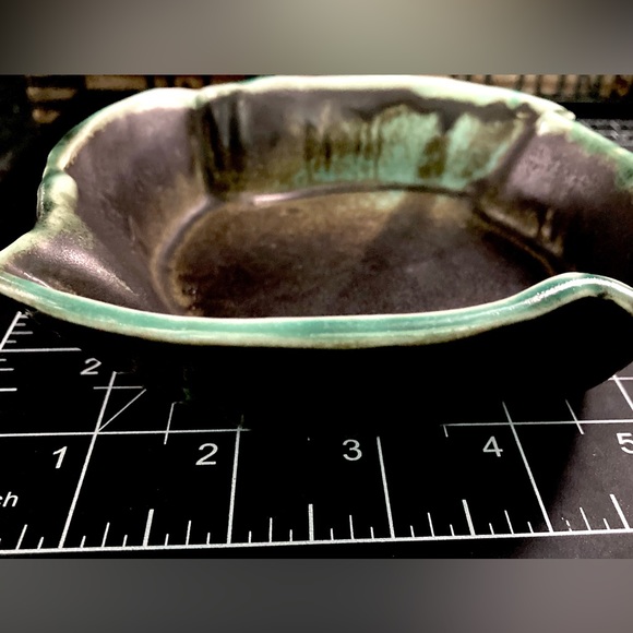 Signed Vintage Hand Thrown Studio Art Pottery Dish - Picture 1 of 16